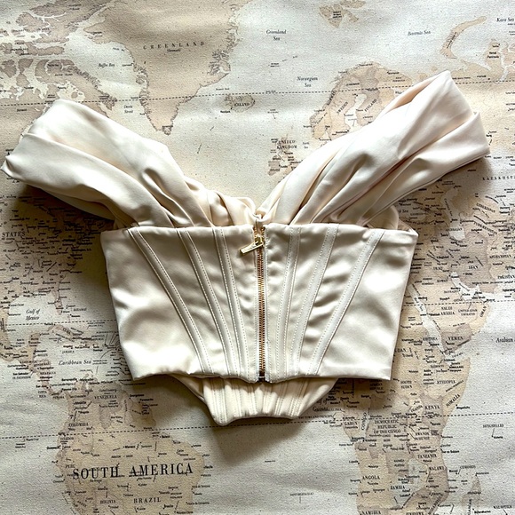 House of CB ‘Silva’ Satin Draped Shoulder Corset Top NWOT - Picture 8 of 13